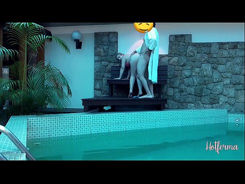 ❤️ Bòs envite sèvant nan pisin lan, men li pa t 'kapab reziste yon cho ️❌ Pornografi difisil nan ht.onlydesiporn.ru ❌️❤